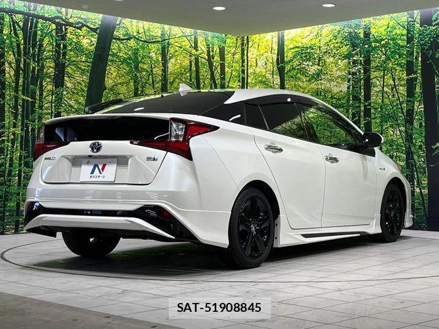 Toyota PRIUS 2019-05 7223765-17