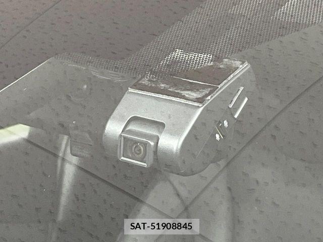 Toyota PRIUS 2019-05 7223765-6