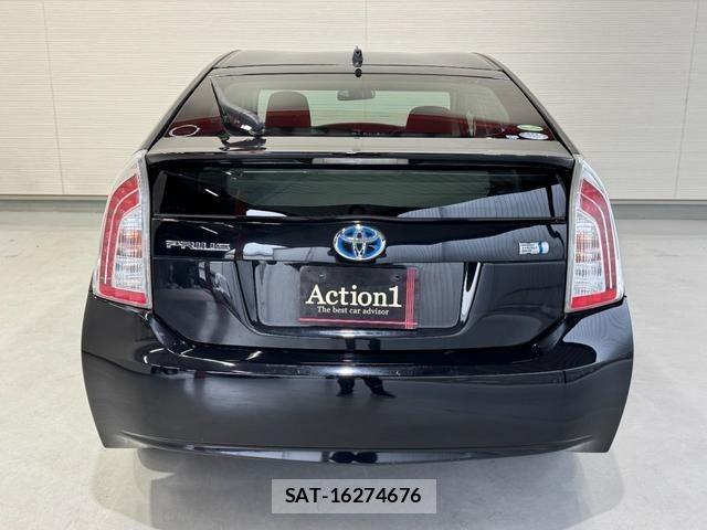 Toyota PRIUS 2013-10 7223673-4