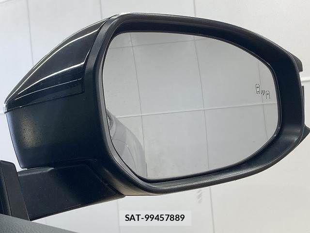 Toyota PRIUS 2023-03 7223805-9