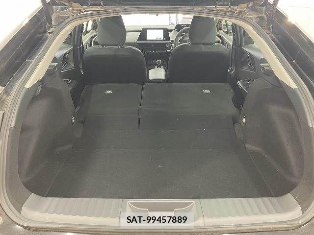 Toyota PRIUS 2023-03 7223805-12