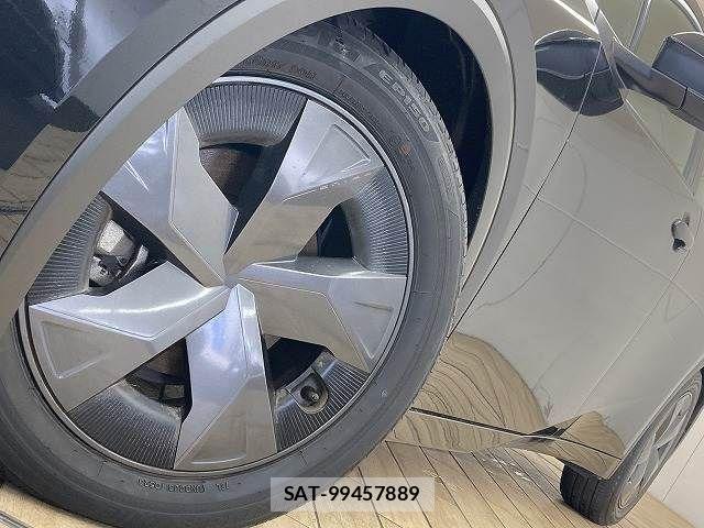 Toyota PRIUS 2023-03 7223805-18