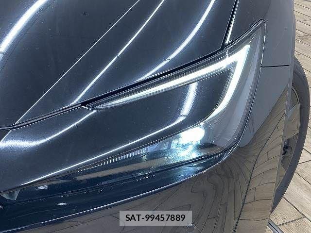 Toyota PRIUS 2023-03 7223805-19