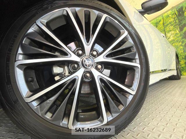 Toyota PRIUS 2023-07 7223811-12