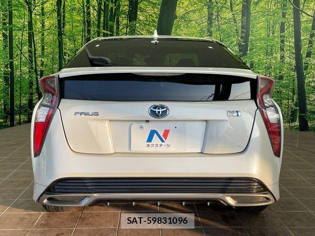 Toyota PRIUS 2015-12 7223682-14
