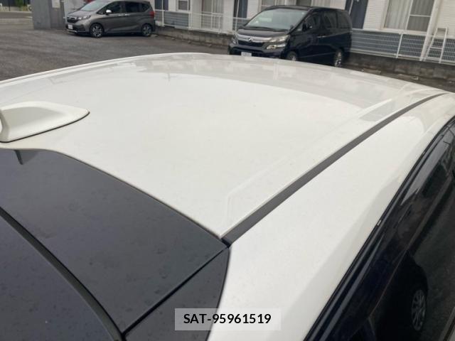 Toyota PRIUS 2018-01 7218164-5