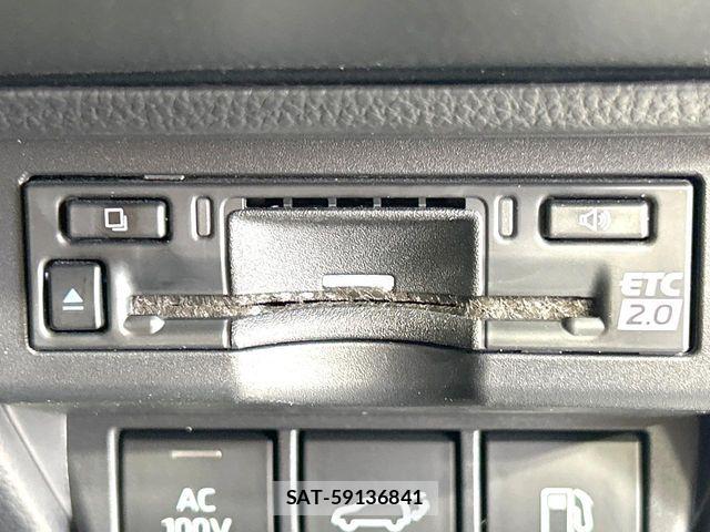 Toyota PRIUS 2023-12 7223830-6