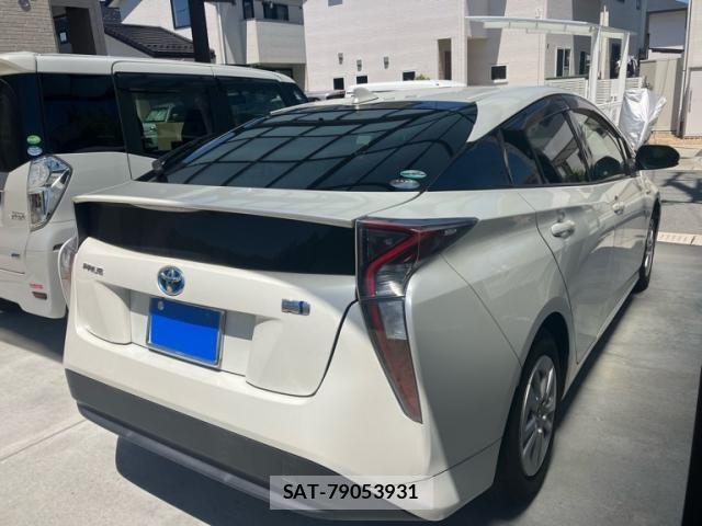 Toyota PRIUS 2016-02 7223689-1