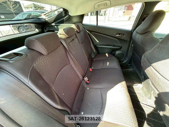 Toyota PRIUS 2017-07 7223730-19