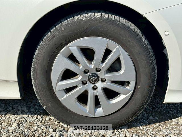 Toyota PRIUS 2017-07 7223730-27