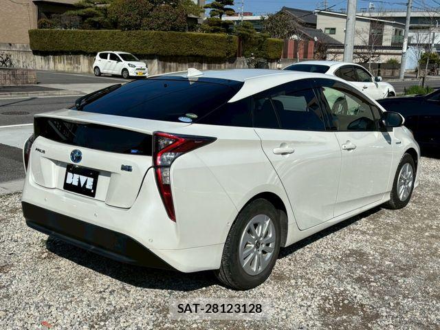 Toyota PRIUS 2017-07 7223730-5