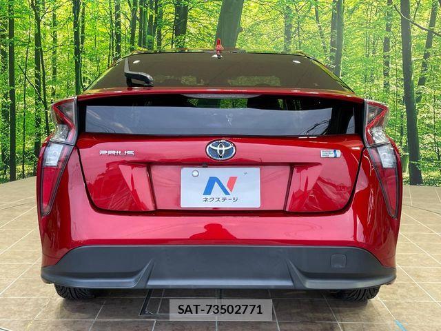 Toyota PRIUS 2018-03 7223742-14