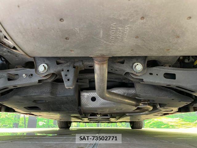 Toyota PRIUS 2018-03 7223742-18