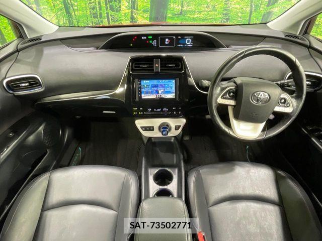 Toyota PRIUS 2018-03 7223742-1