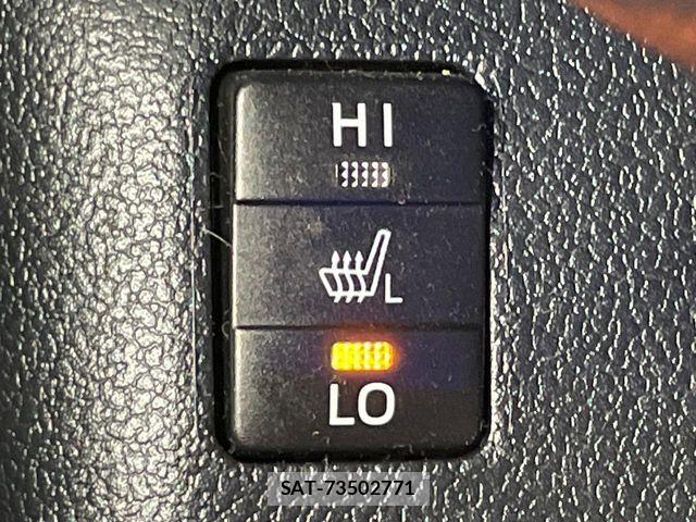 Toyota PRIUS 2018-03 7223742-6