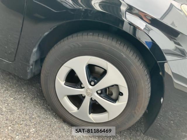 Toyota PRIUS 2013-10 7218375-2