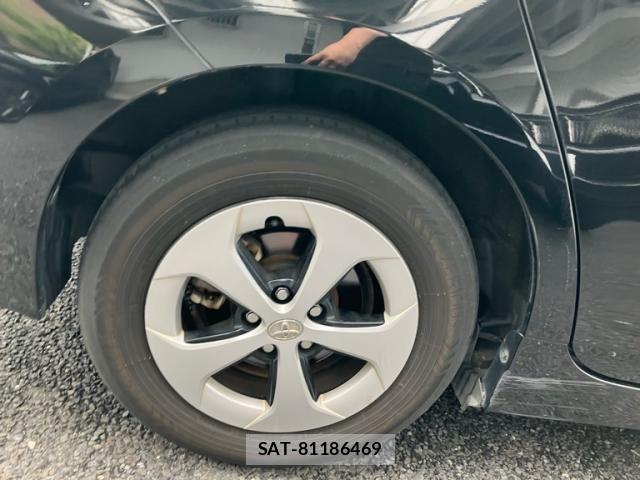 Toyota PRIUS 2013-10 7218375-3