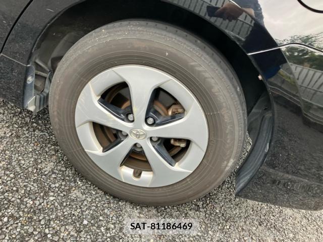 Toyota PRIUS 2013-10 7218375-6