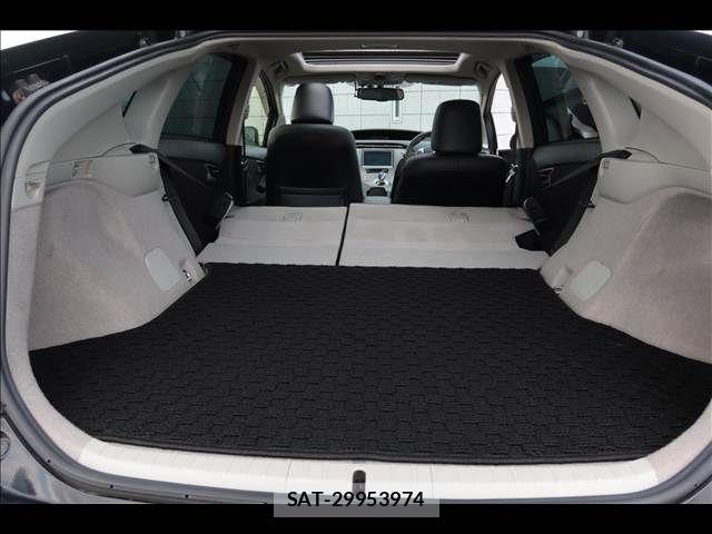 Toyota PRIUS 2013-02 7223656-19