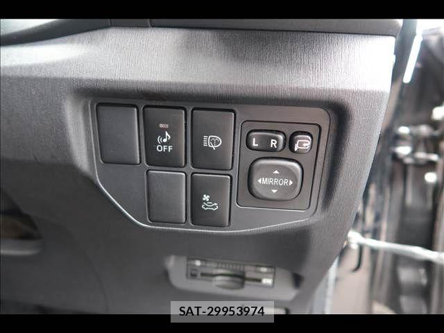 Toyota PRIUS 2013-02 7223656-23