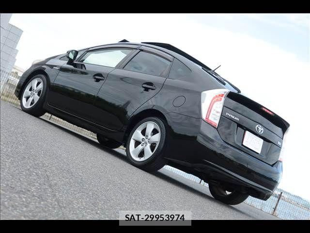 Toyota PRIUS 2013-02 7223656-3