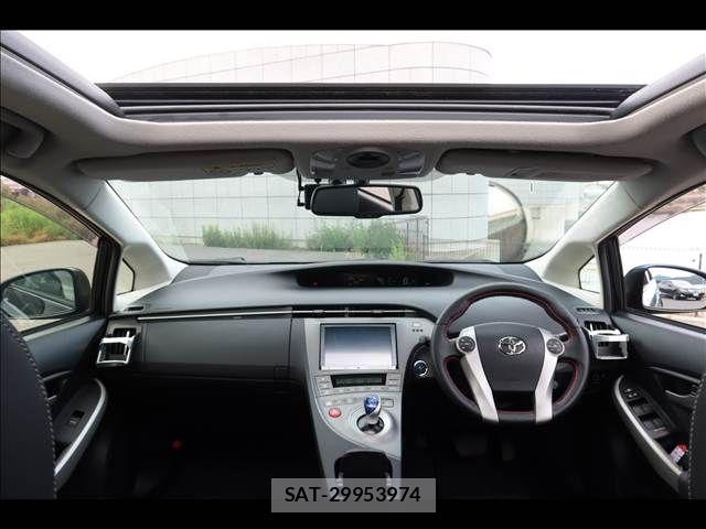 Toyota PRIUS 2013-02 7223656-8