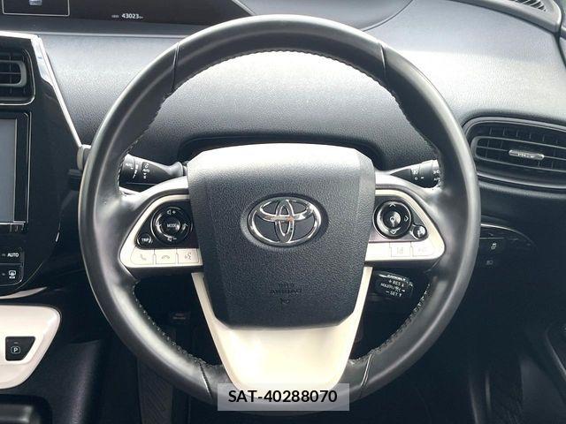 Toyota PRIUS 2017-04 7223717-10