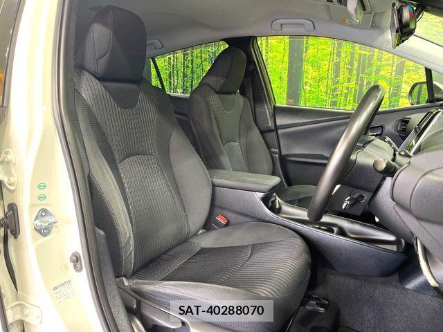 Toyota PRIUS 2017-04 7223717-7