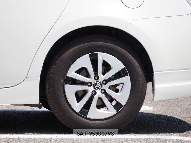 Toyota PRIUS 2014-03 7223674-10