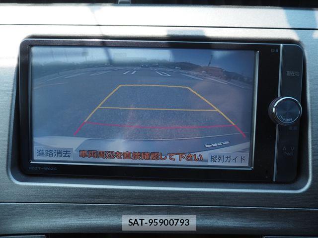 Toyota PRIUS 2014-03 7223674-15