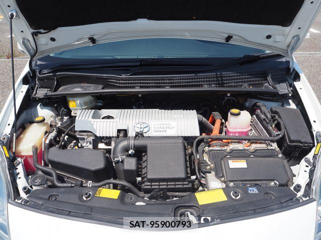 Toyota PRIUS 2014-03 7223674-26