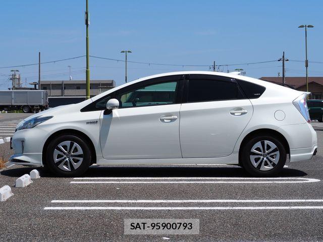 Toyota PRIUS 2014-03 7223674-8