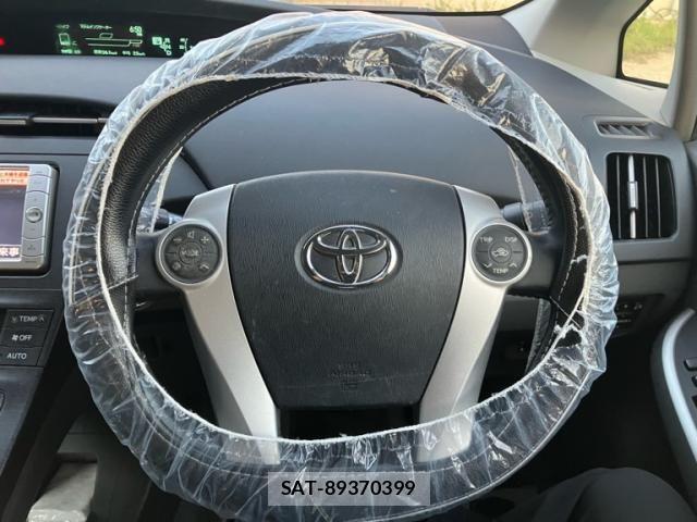 Toyota PRIUS 2009-11 7216638-14