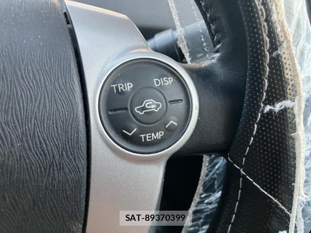 Toyota PRIUS 2009-11 7216638-16