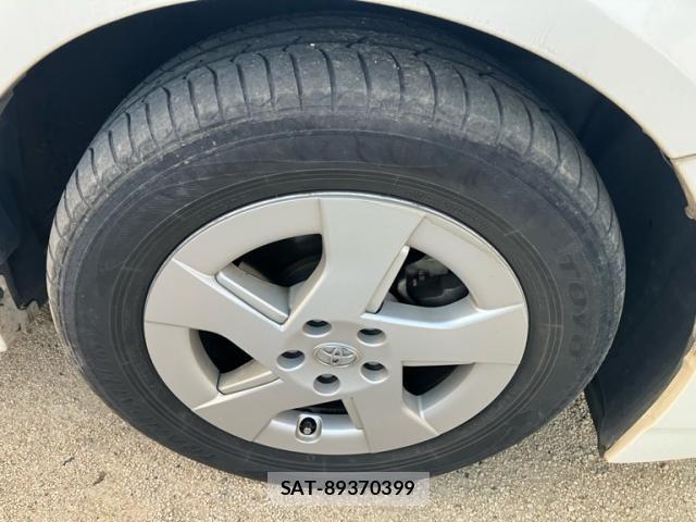 Toyota PRIUS 2009-11 7216638-3