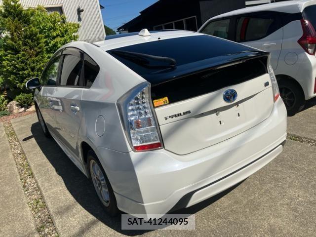 Toyota PRIUS 2010-03 7216331-12