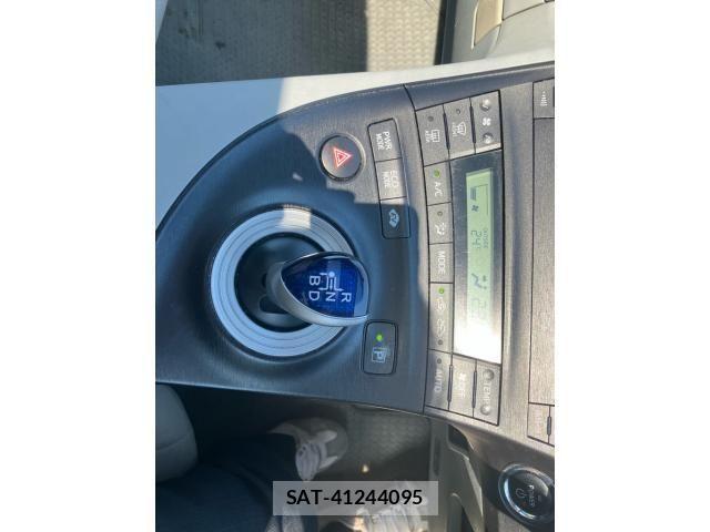 Toyota PRIUS 2010-03 7216331-14