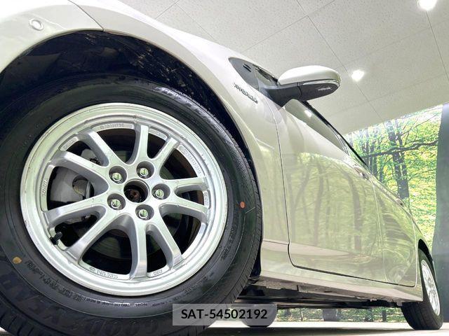 Toyota PRIUS 2016-09 7223705-11