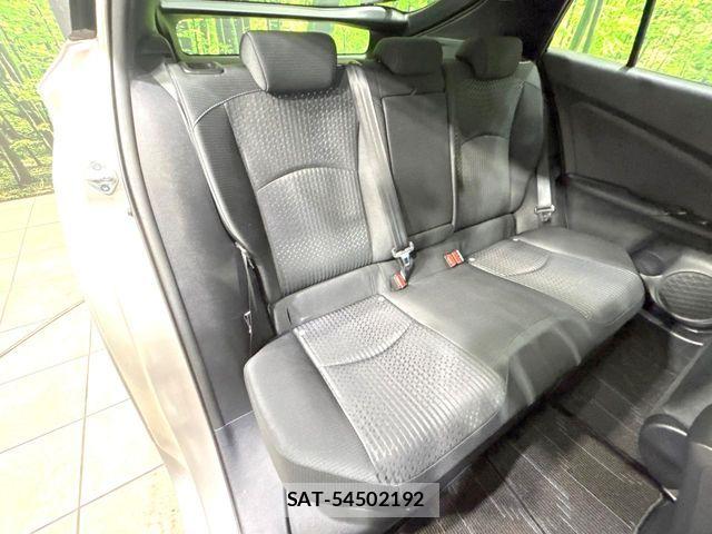 Toyota PRIUS 2016-09 7223705-8
