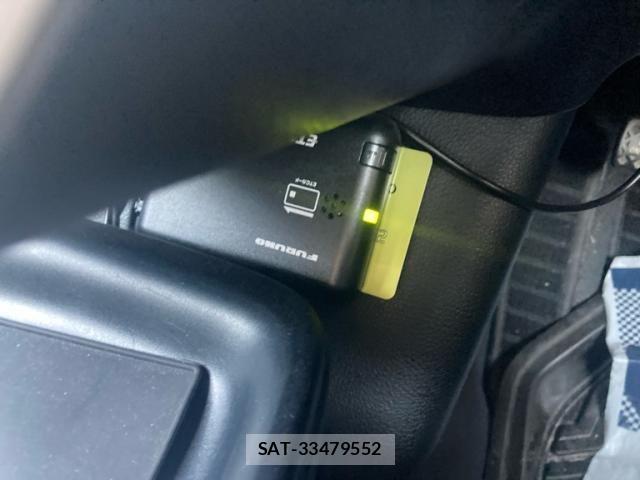 Toyota PRIUS 2018-03 7223745-19