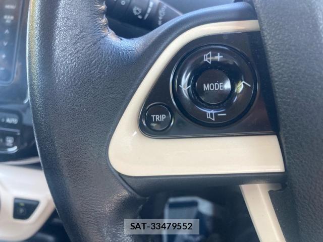 Toyota PRIUS 2018-03 7223745-23