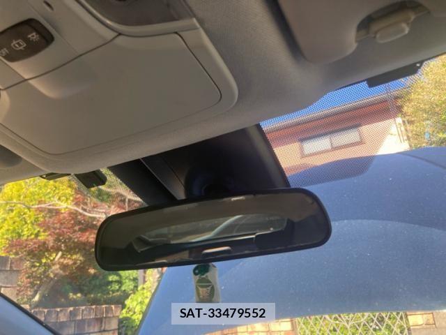 Toyota PRIUS 2018-03 7223745-24