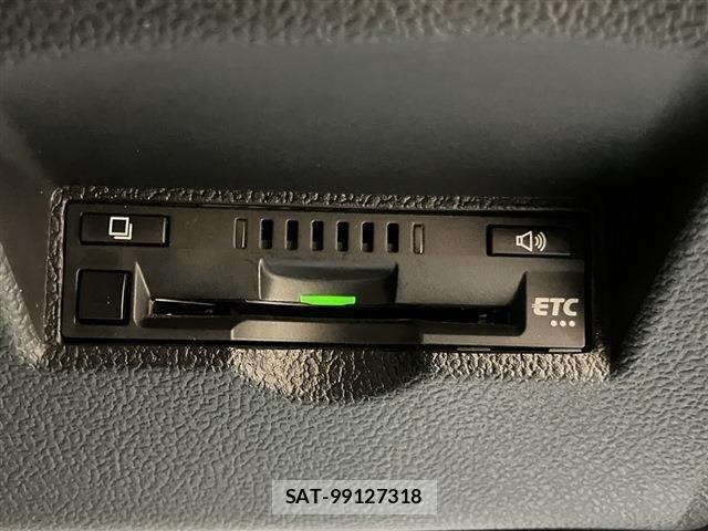 Toyota PRIUS 2021-03 7223783-16