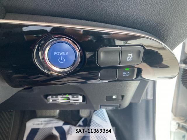 Toyota PRIUS 2015-12 7216493-15
