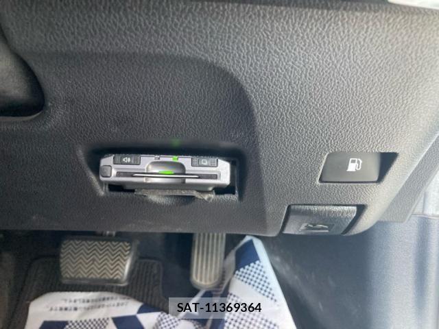 Toyota PRIUS 2015-12 7216493-16
