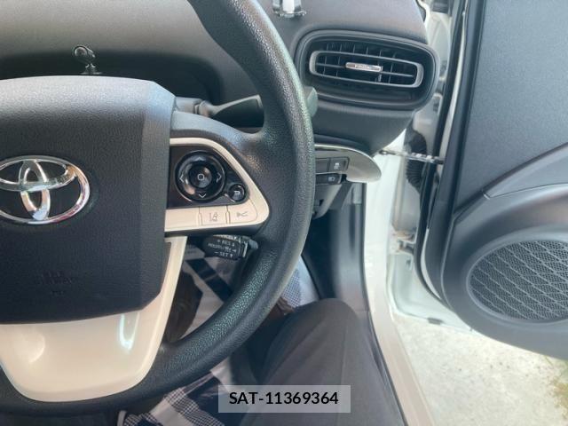 Toyota PRIUS 2015-12 7216493-17
