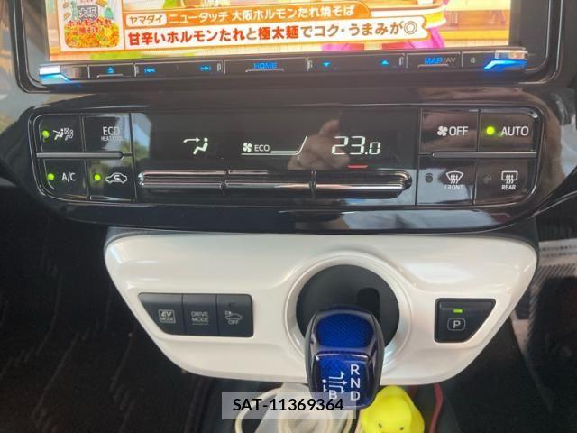 Toyota PRIUS 2015-12 7216493-23