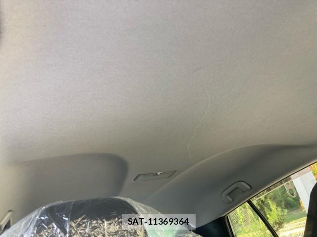 Toyota PRIUS 2015-12 7216493-28