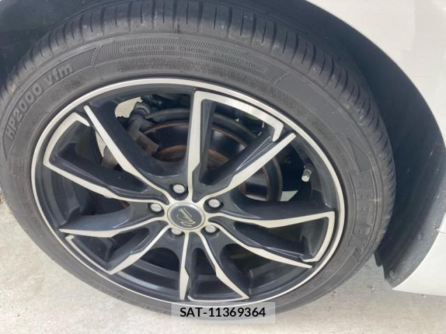 Toyota PRIUS 2015-12 7216493-7