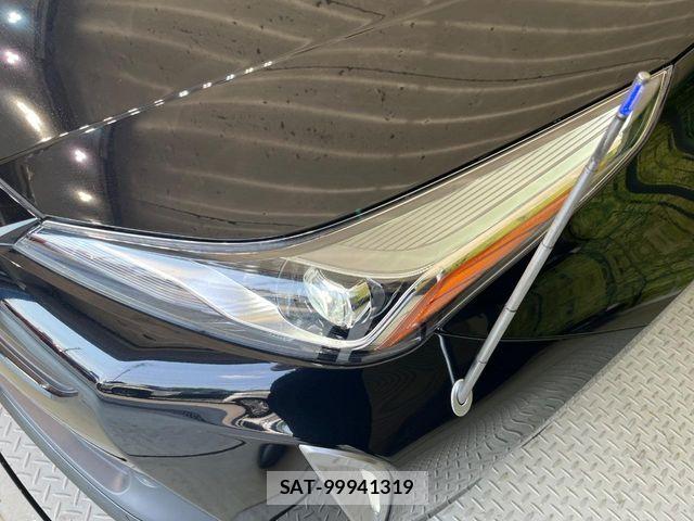 Toyota PRIUS 2019-07 7223770-11
